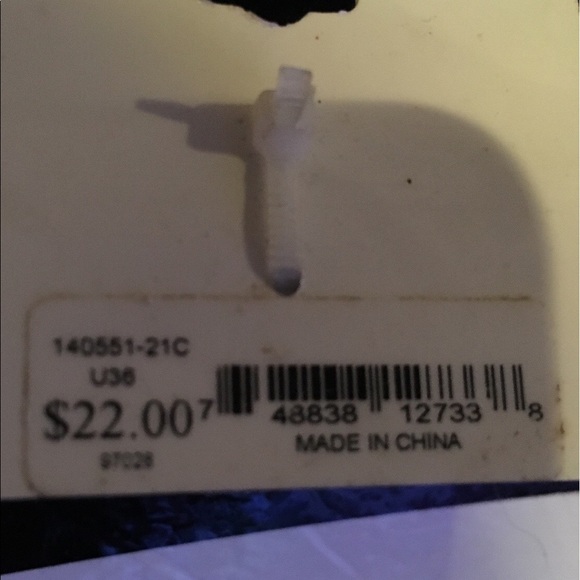 New-Rose golden GUESS Cluster Stacked Costume Ring - Picture 5 of 8